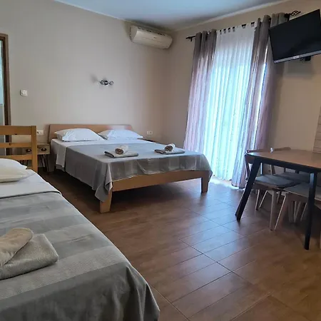 Nina Starigrad Paklenica