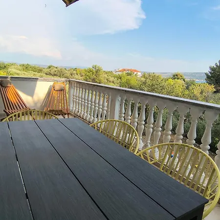 Nina Gasthof Starigrad Paklenica