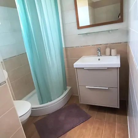 Nina 3* Starigrad Paklenica