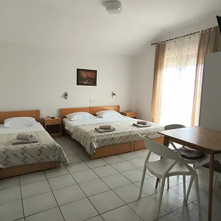 Nina Pensjonat 3*