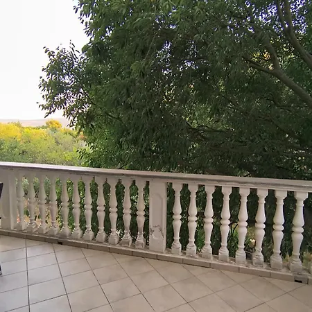 Nina Pensjonat Starigrad Paklenica