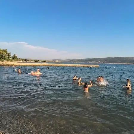 Nina 3* Starigrad Paklenica