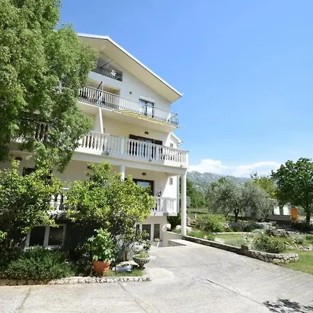 Nina Gasthof Starigrad Paklenica